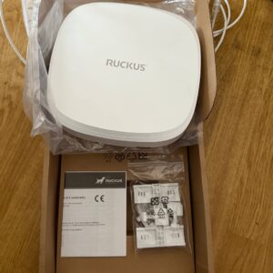 Ruckus R770 Wi-Fi 7 Indoor AP 2x2+4x4+2x2 WW Demo - Image 3