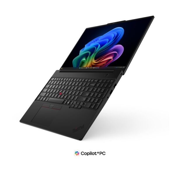 Lenovo ThinkPad T16 Gen 5, артикул 21WT005CGX/GE: открыт, съёмка сверху под углом