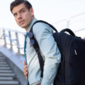 HP Renew Business 17.3-inch Laptop Backpack 15 HP Renew Business 17.3-inch Laptop Backpack — image 5