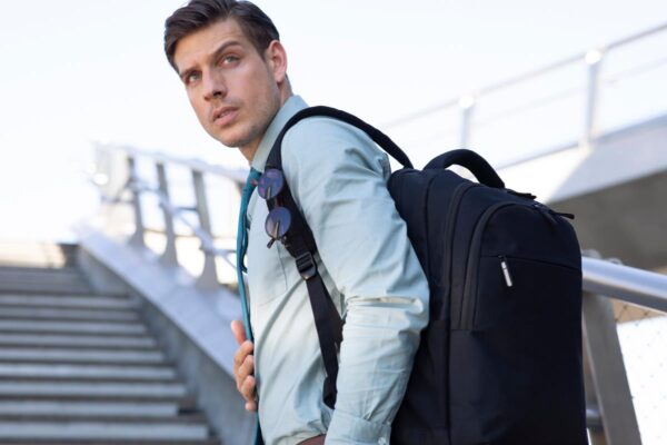 HP Renew Business 17.3-inch Laptop Backpack 4 HP Renew Business 17.3-inch Laptop Backpack — image 5